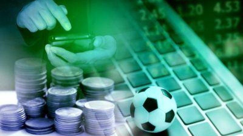 Nederlandse voetballer krijgt schorsing om gokregels