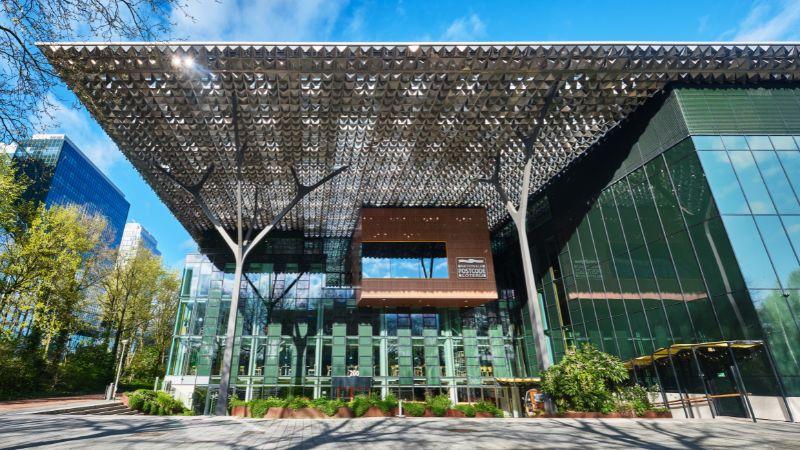 Postcode Loterij schenkt recordbedrag aan goede doelen Postcode Loterij schenkt recordbedrag aan goede doelen