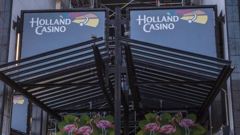 Vrouw wint ruim €1,6 miljoen bij Holland Casino Rotterdam Vrouw wint ruim €1,6 miljoen bij Holland Casino Rotterdam