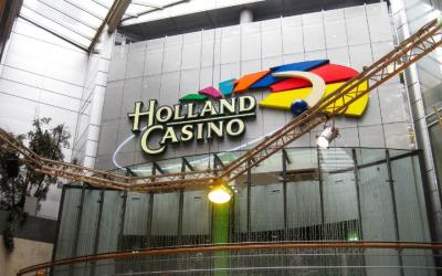 Kinderen in auto achtergelaten voor casinobezoek Rotterdam